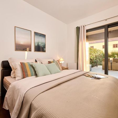 Spada Brand New Apartment With Garden 3 Min From Beach! Porec Bagian luar foto