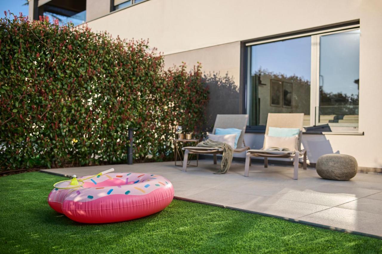 Spada Brand New Apartment With Garden 3 Min From Beach! Porec Bagian luar foto
