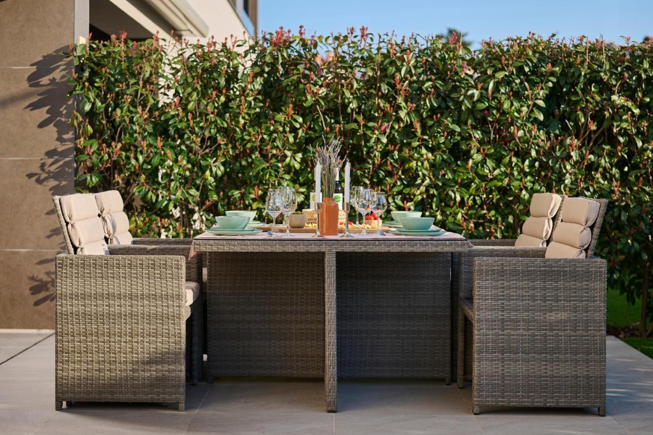 Spada Brand New Apartment With Garden 3 Min From Beach! Porec Bagian luar foto